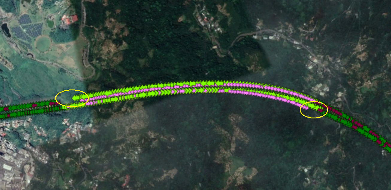 La "línea verde" está más cerca de la posición de coordenadas (salida del túnel)